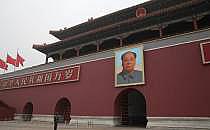 Tor des Himmlischen Friedens mit Bild von Mao Zedong (Archiv), über dts Nachrichtenagentur