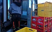 Auff&uuml;llen eines Getr&auml;nkeautomates (Archiv), &uuml;ber dts Nachrichtenagentur