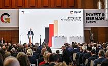 Merz verspricht Investoren "bestmögliche Rahmenbedingungen"