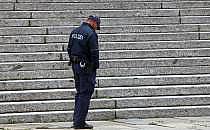Polizei vor dem Bundestag (Archiv), über dts Nachrichtenagentur