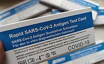 Corona-Selbsttest (Archiv), über dts Nachrichtenagentur