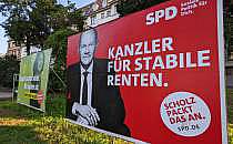 Wahlplakate von Grünen und SPD zur Bundestagswahl 2021 (Archiv), über dts Nachrichtenagentur