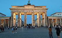 Touristen vor dem Brandenburger Tor (Archiv), über dts Nachrichtenagentur