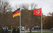 Fahnen von Deutschland und der Türkei (Archiv), über dts Nachrichtenagentur