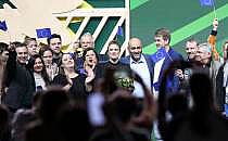 Terry Reintke umgeben von Grünen-Spitzenpolitikern am 26.11.2023, über dts Nachrichtenagentur