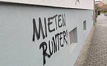 Graffiti mit Schriftzug 