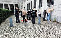 Polizei kontrolliert Verd&auml;chtige (Archiv), &uuml;ber dts Nachrichtenagentur