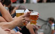 Biertrinker (Archiv), über dts Nachrichtenagentur