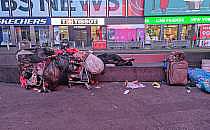 Obdachlose in den USA am Times Square, über dts Nachrichtenagentur