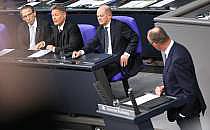 J&ouml;rg Kukies, Robert Habeck, Olaf Scholz und Friedrich Merz am 16.12.2024, &uuml;ber dts Nachrichtenagentur