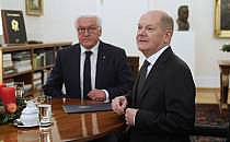 Frank-Walter Steinmeier und Olaf Scholz am 16.12.2024, über dts Nachrichtenagentur