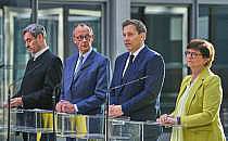 Markus S&ouml;der, Friedrich Merz, Lars Klingbeil, Saskia Esken am 08.03.2025, &uuml;ber dts Nachrichtenagentur