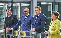 Markus S&ouml;der, Friedrich Merz, Lars Klingbeil, Saskia Esken am 08.03.2025, &uuml;ber dts Nachrichtenagentur
