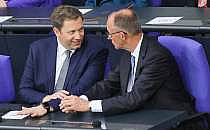 Lars Klingbeil und Friedrich Merz (Archiv), &uuml;ber dts Nachrichtenagentur