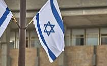 Israelische Fahne an der Knesset (Archiv), über dts Nachrichtenagentur