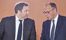Lars Klingbeil und Friedrich Merz (Archiv), &uuml;ber dts Nachrichtenagentur