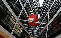 SPD-Logo im Willy-Brandt-Haus (Archiv), über dts Nachrichtenagentur