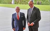 Abdullah II. bin al-Hussein und Friedrich Merz in Berlin (Archiv), über dts Nachrichtenagentur