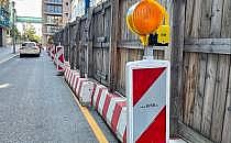 Leitbaken an einem Baustellenzaun (Archiv), &uuml;ber dts Nachrichtenagentur