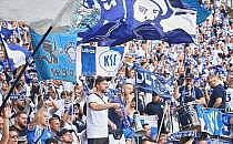 Karlsruhe-Fans (Archiv), über dts Nachrichtenagentur