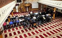 Gläubige Muslime beim Gebet in einer Berliner Moschee (Archiv), über dts Nachrichtenagentur