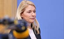 Evelyn Palla (Archiv), &uuml;ber dts Nachrichtenagentur