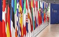 Fahnen der EU-Mitgliedsl&auml;nder beim Europ&auml;ischen Rat am 23.10.2025, &uuml;ber dts Nachrichtenagentur