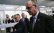 Stefan Kornelius und Friedrich Merz am 22.11.2025, &uuml;ber dts Nachrichtenagentur